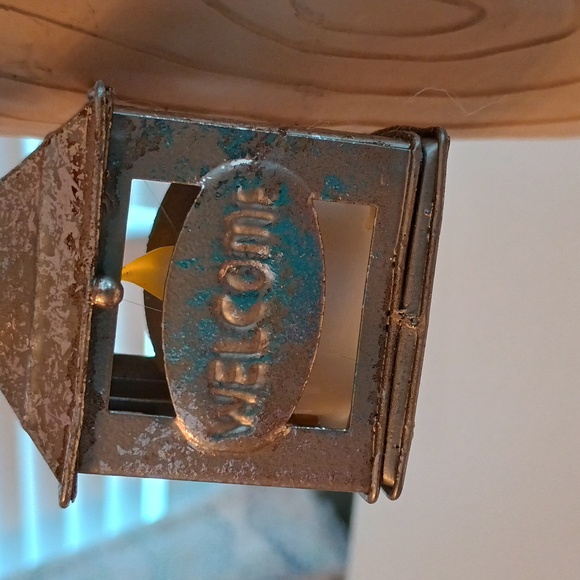 16" Large Christmas Holiday Santa Figurine With Light Up Lantern - Picture 5 of 13